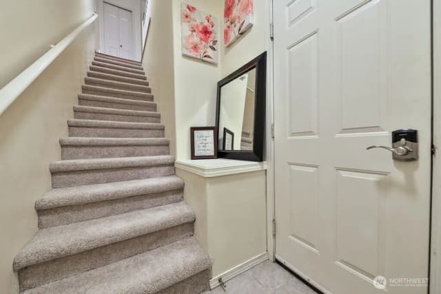 Property photo for 18505 Se Newport Way #f131, Issaquah photo 5