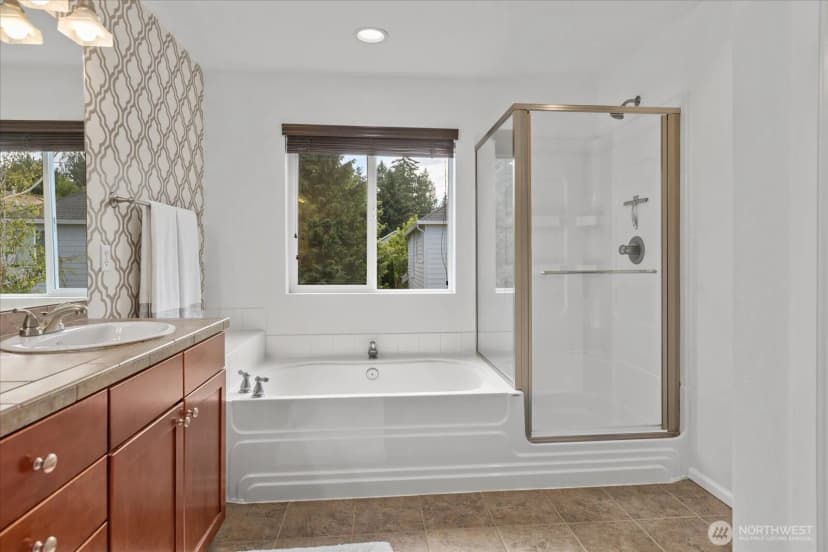 Property photo for 16118 35th Drive Se, Bothell photo 23