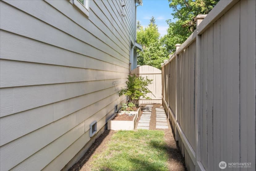 Property photo for 16118 35th Drive Se, Bothell photo 34
