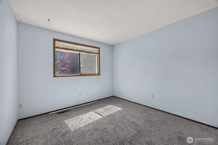 Property photo for 26415 Carnaby Way, Kent photo 19