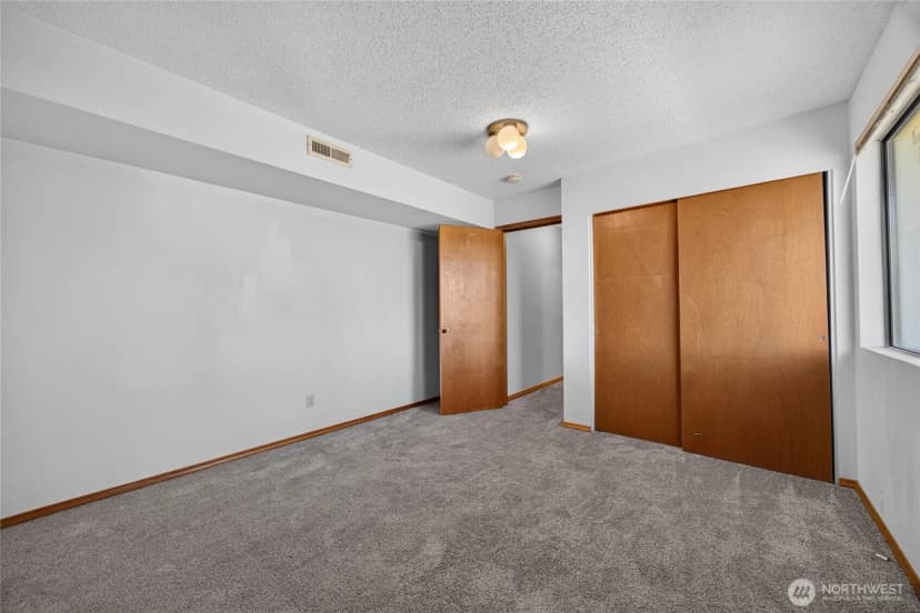 Property photo for 26415 Carnaby Way, Kent photo 28