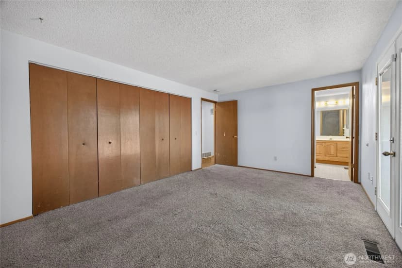 Property photo for 26415 Carnaby Way, Kent photo 18