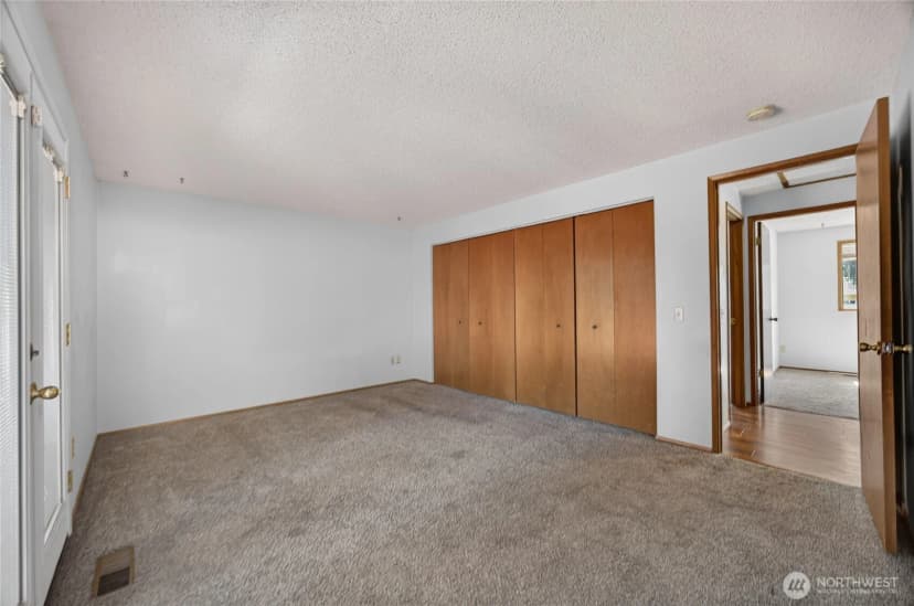 Property photo for 26415 Carnaby Way, Kent photo 17
