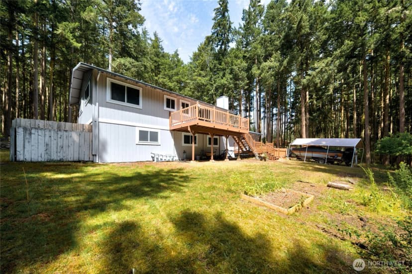 Property photo for 1074 Estate Lane, Oak Harbor photo 36