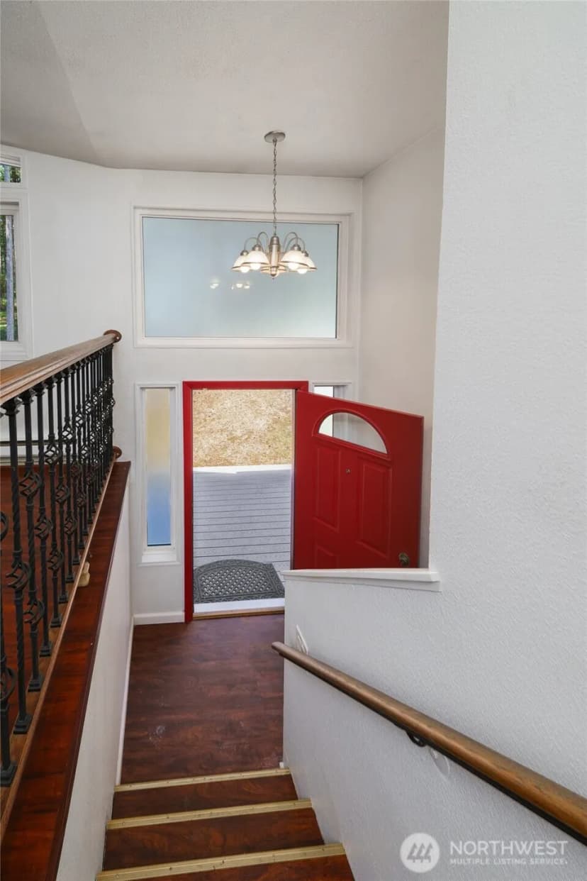 Property photo for 1074 Estate Lane, Oak Harbor photo 20