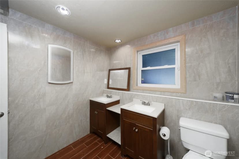 Property photo for 1074 Estate Lane, Oak Harbor photo 30