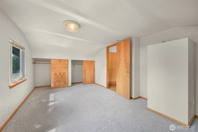 Property photo for 8141 Comox Road W, Blaine photo 15