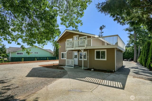 Property photo for 8141 Comox Road W, Blaine photo 2