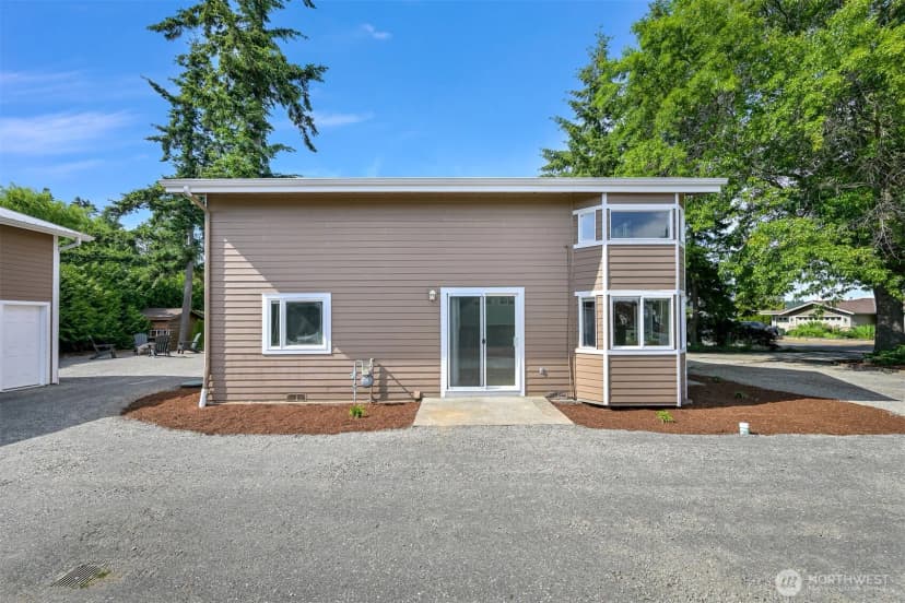 Property photo for 8141 Comox Road W, Blaine photo 7