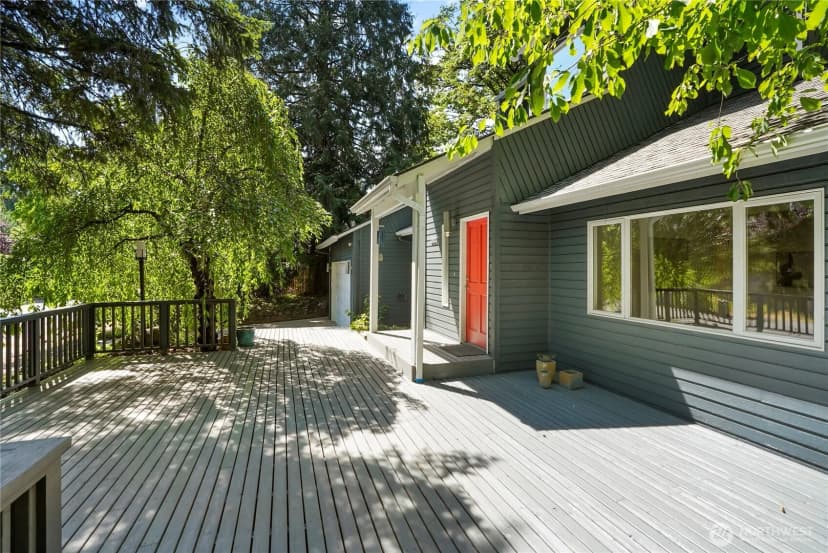 Property photo for 12122 Ne 108th, Kirkland