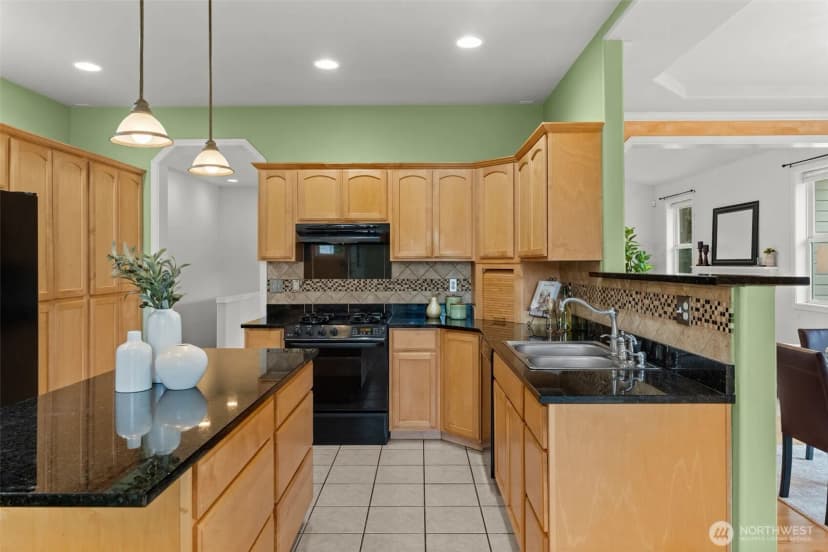 Property photo for 5808 60th Street W, University Place photo 15