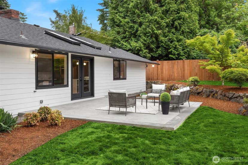 Property photo for 4713 125th Avenue Se, Bellevue photo 36