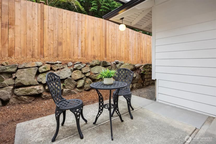 Property photo for 4713 125th Avenue Se, Bellevue photo 28