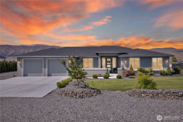 Property photo for 201 Clayton Place Sw, Mattawa