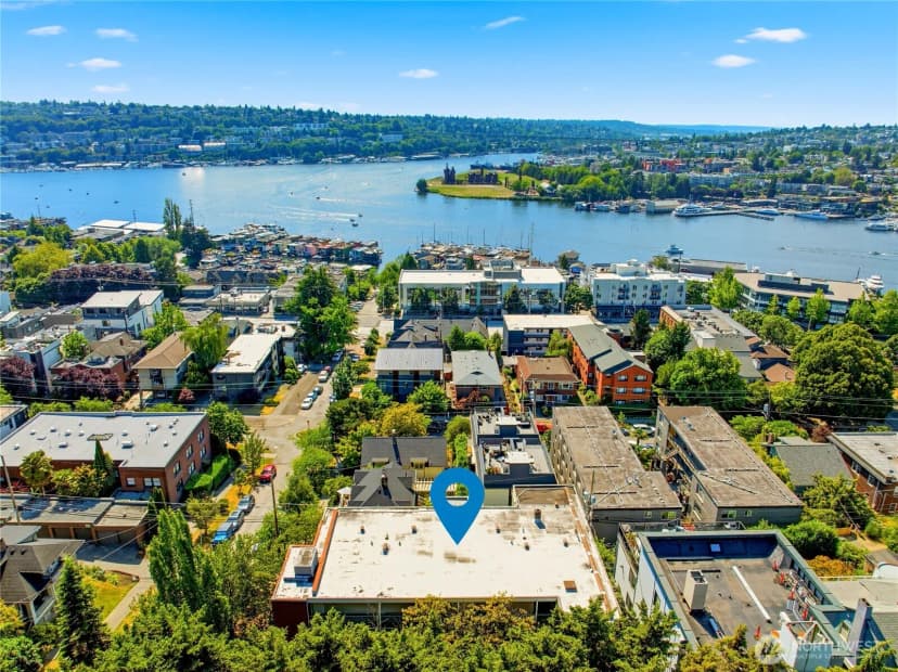 Property photo for 2703 Boylston Ave E #201, Seattle photo 15