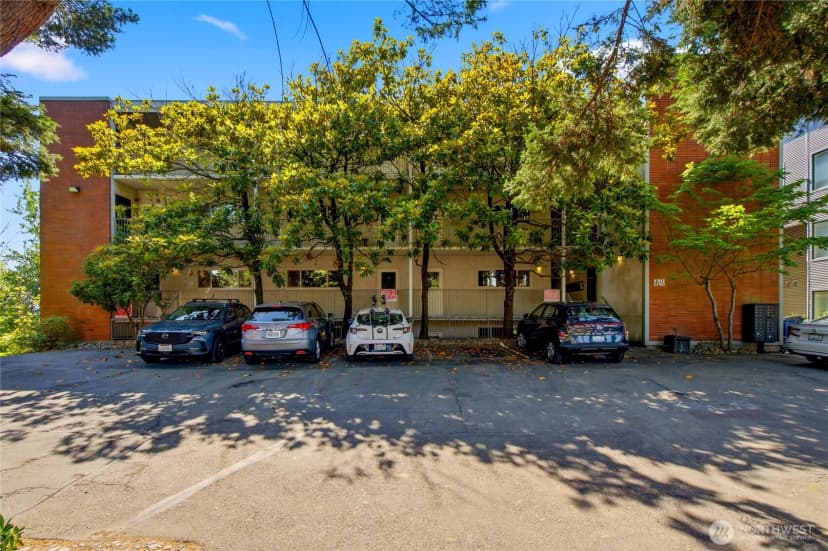 Property photo for 2703 Boylston Ave E #201, Seattle photo 26