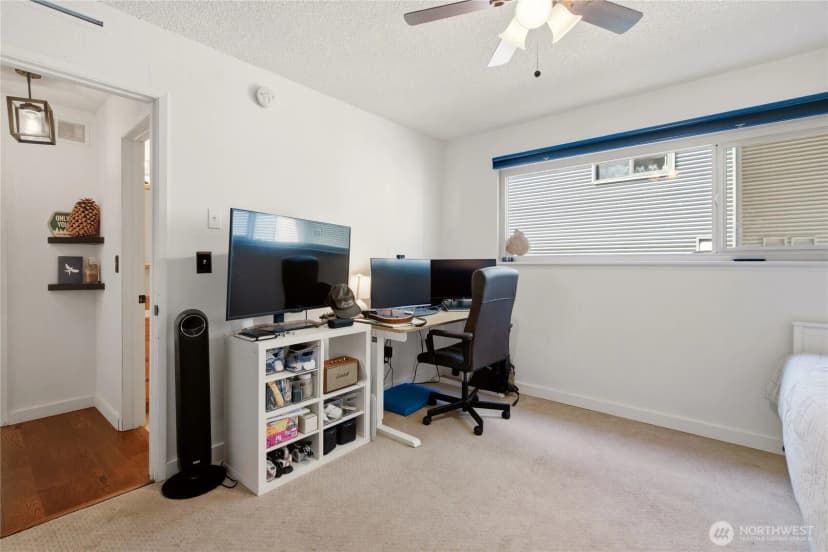 Property photo for 2703 Boylston Ave E #201, Seattle photo 24