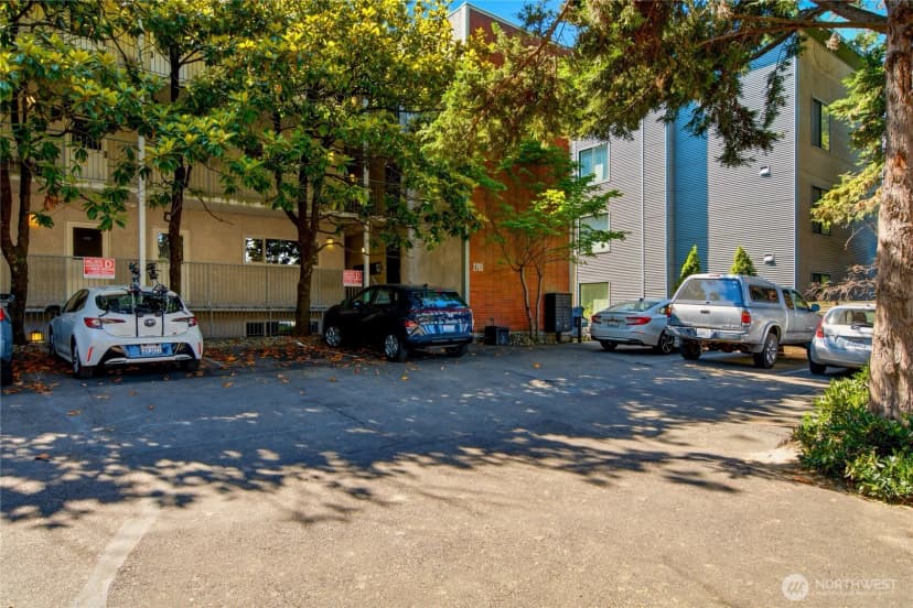 Property photo for 2703 Boylston Ave E #201, Seattle photo 27