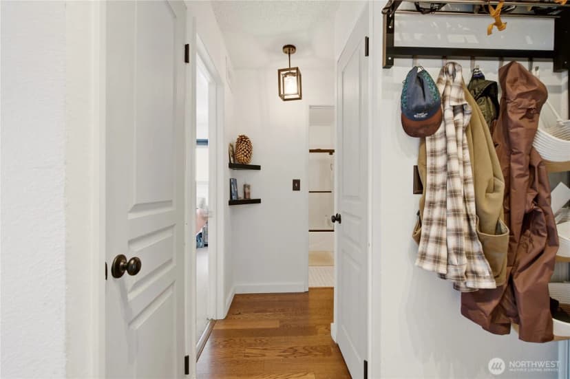 Property photo for 2703 Boylston Ave E #201, Seattle photo 19