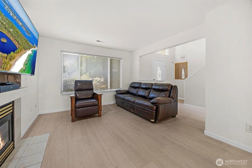 Property photo for 18411 Ballantrae Drive, Arlington photo 9