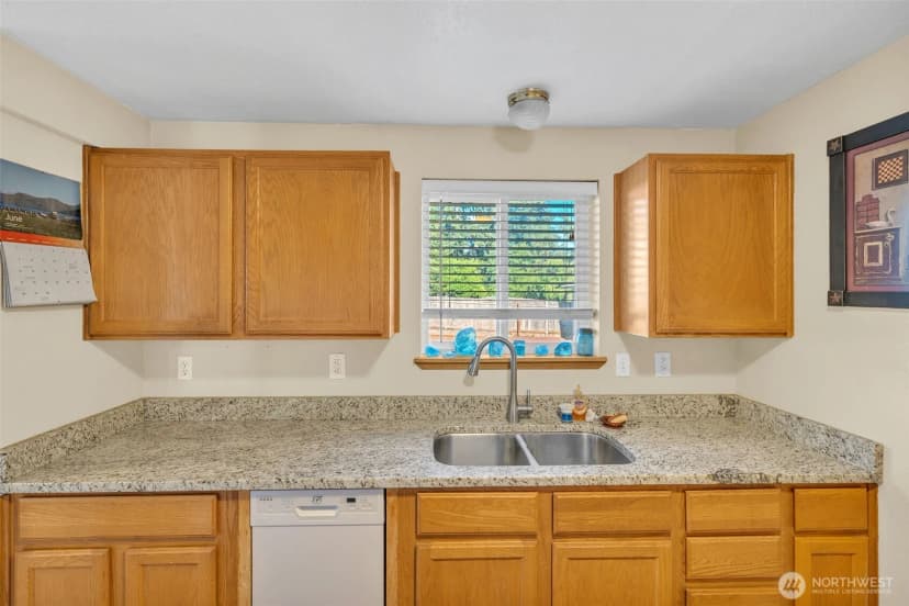 Property photo for 460 Meadow Lane, Napavine photo 9