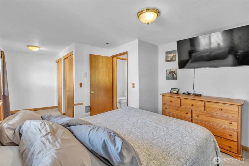Property photo for 460 Meadow Lane, Napavine photo 13