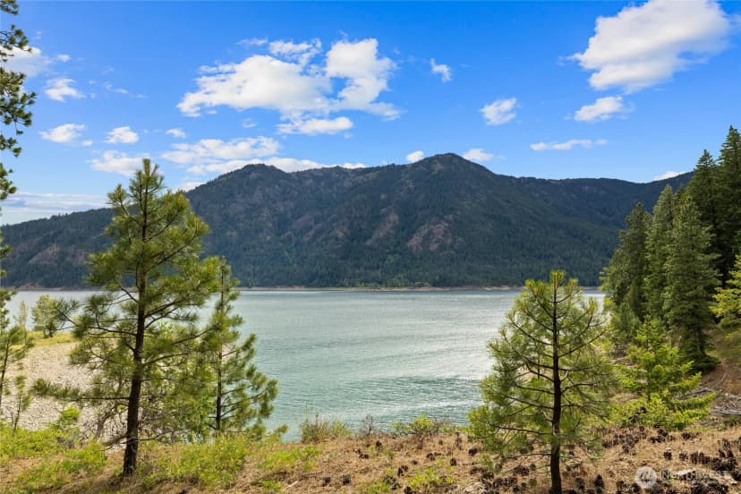 Property photo for 16341 Salmon La Sac Road, Ronald photo 36