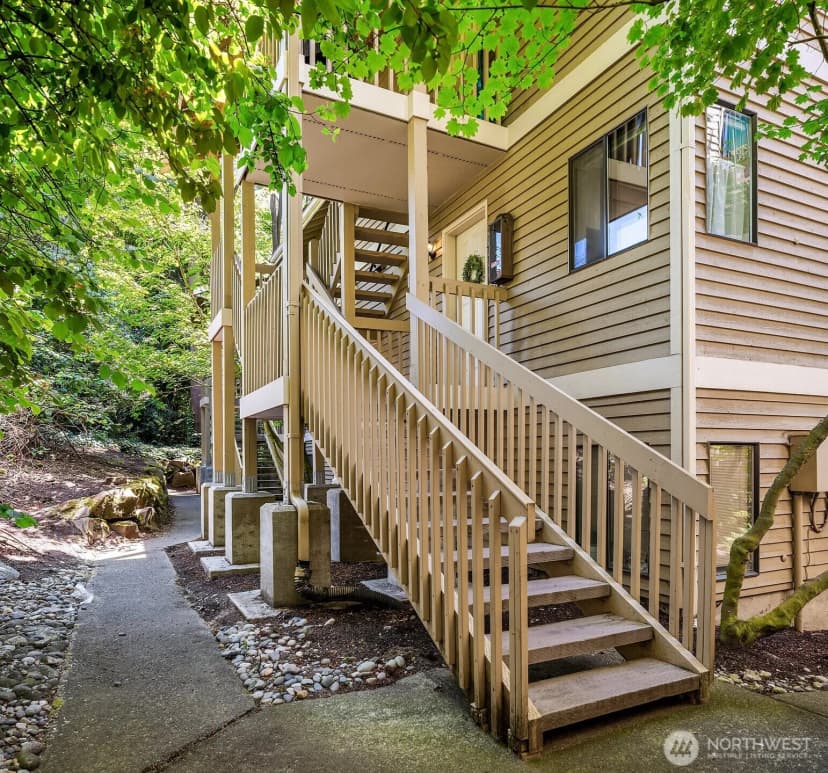 Property photo for 406 10th Street #c202, Kirkland photo 5