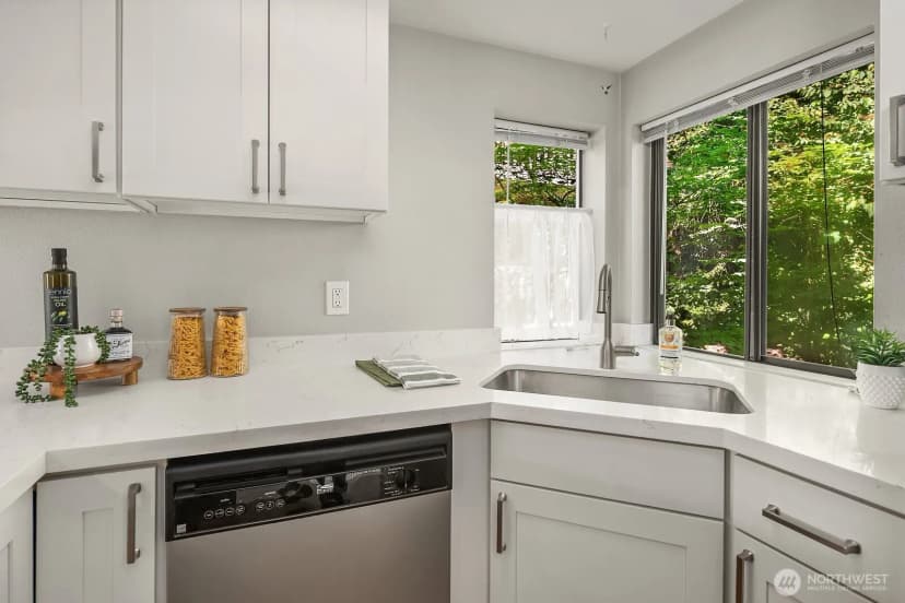 Property photo for 406 10th Street #c202, Kirkland photo 13