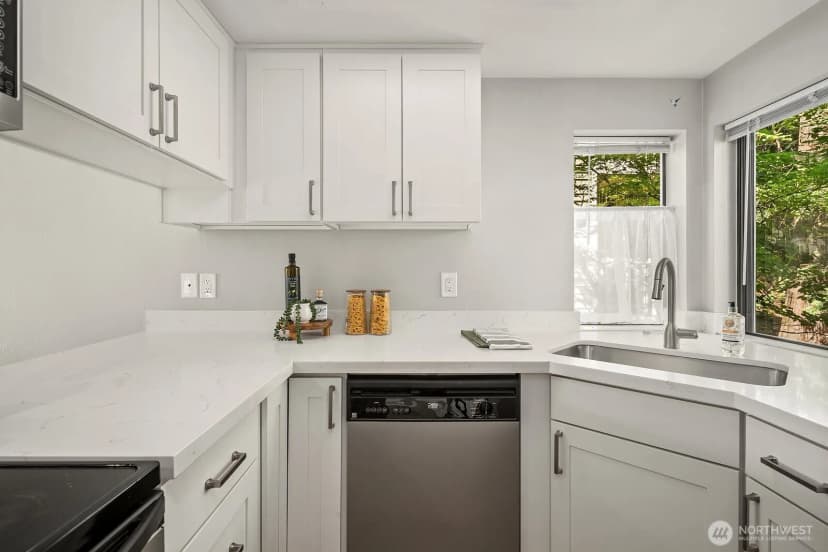 Property photo for 406 10th Street #c202, Kirkland photo 12