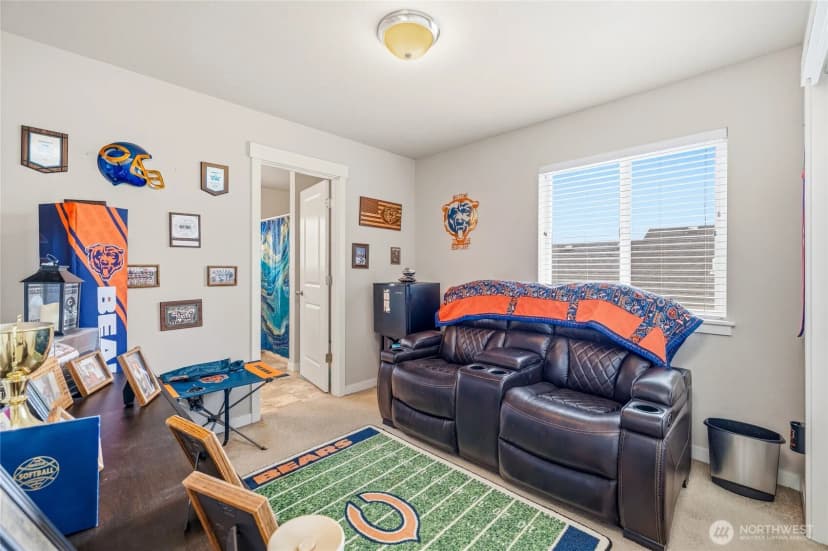 Property photo for 1420 E Gateway Heights Loop, Sedro Woolley photo 28