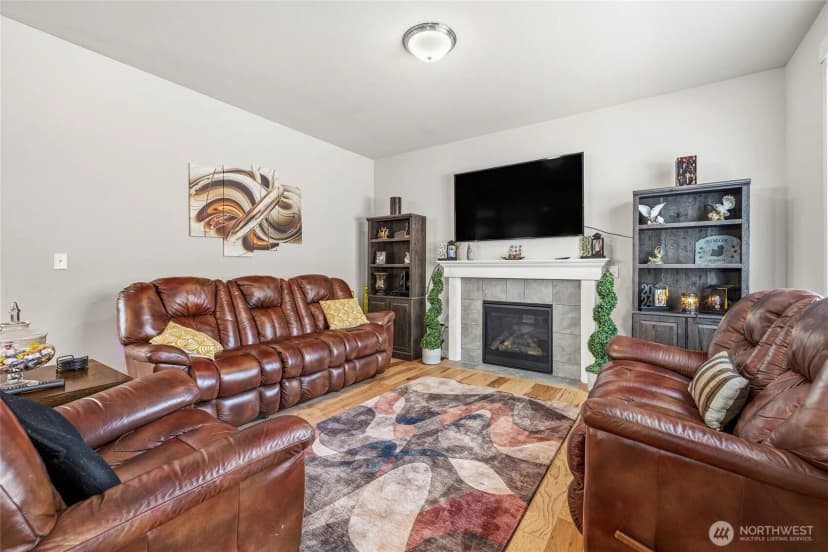 Property photo for 1420 E Gateway Heights Loop, Sedro Woolley photo 12