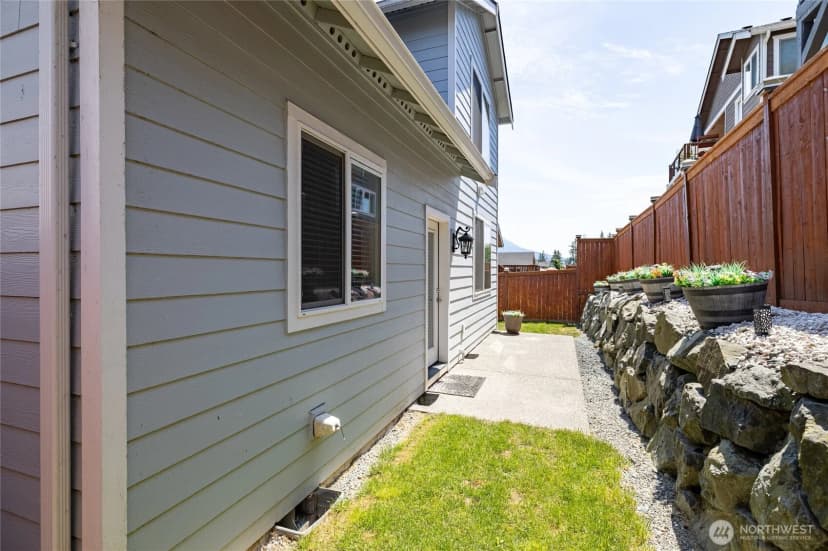 Property photo for 1420 E Gateway Heights Loop, Sedro Woolley photo 34