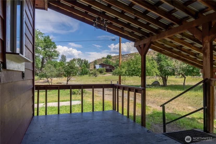 Property photo for 517 Lufkin Lane, Winthrop photo 18