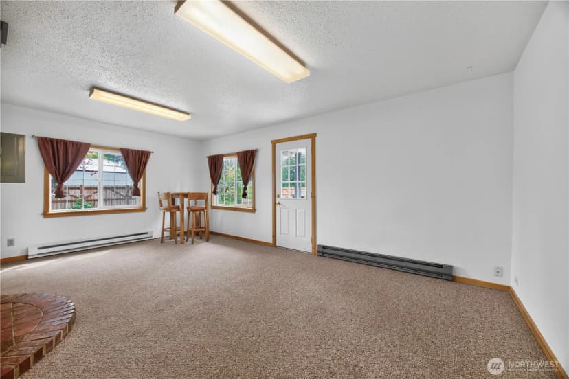 Property photo for 23617 Orting Kapowsin Highway E, Graham photo 6
