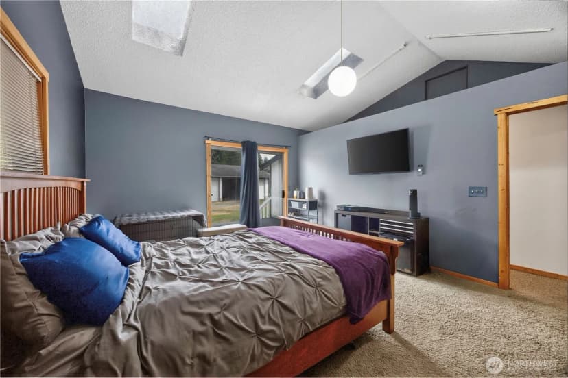 Property photo for 23617 Orting Kapowsin Highway E, Graham photo 19