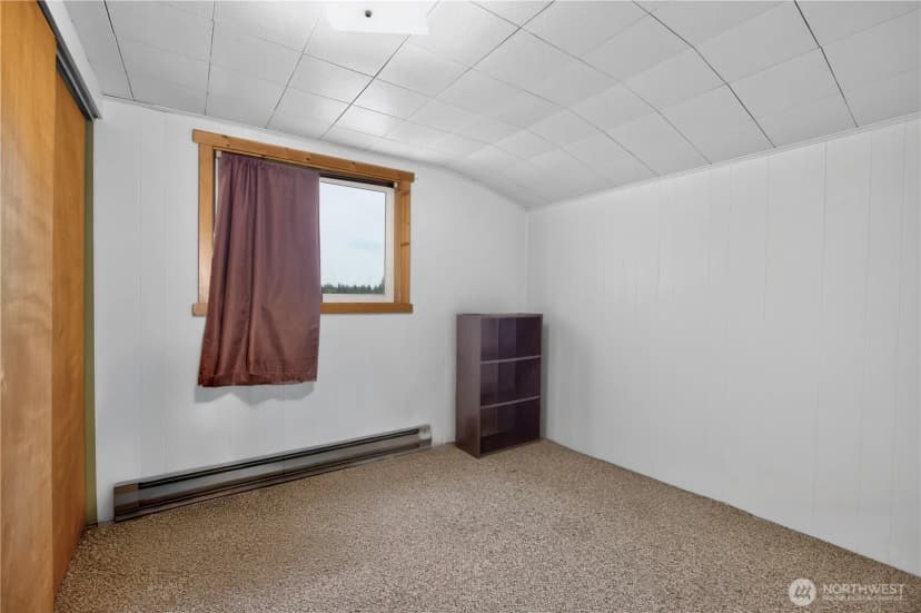 Property photo for 23617 Orting Kapowsin Highway E, Graham photo 17