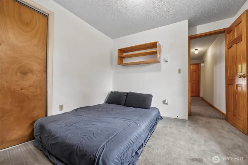 Property photo for 23617 Orting Kapowsin Highway E, Graham photo 22