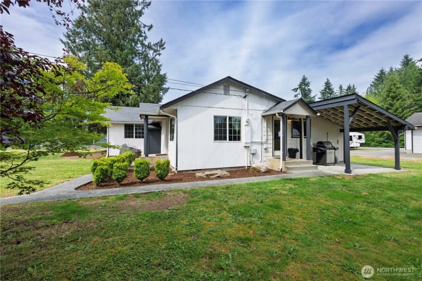 Property photo for 23617 Orting Kapowsin Highway E, Graham photo 26