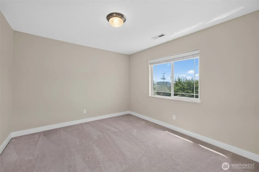 Property photo for 722 E 18th St, La Center photo 27