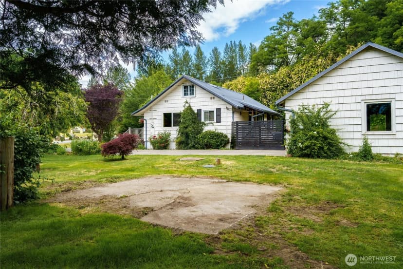 Property photo for 48242 Moen Road, Concrete photo 25