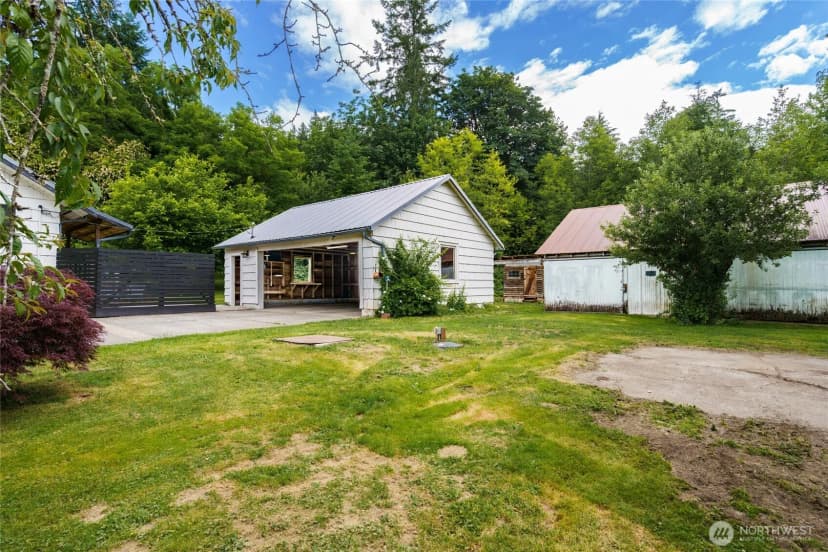 Property photo for 48242 Moen Road, Concrete photo 3