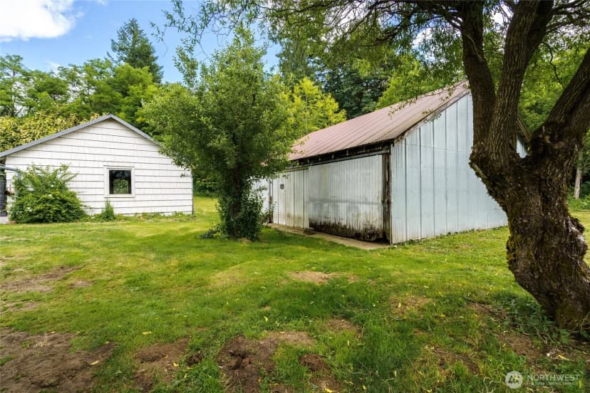 Property photo for 48242 Moen Road, Concrete photo 32