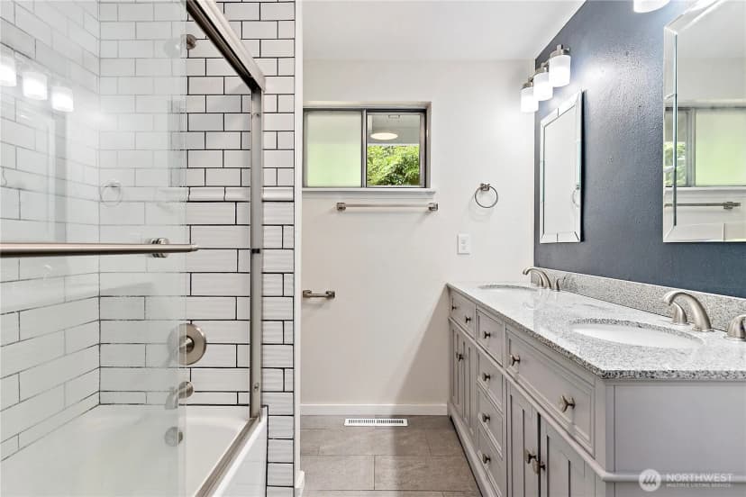 Property photo for 10511 Cedrona Street Sw, Lakewood photo 13