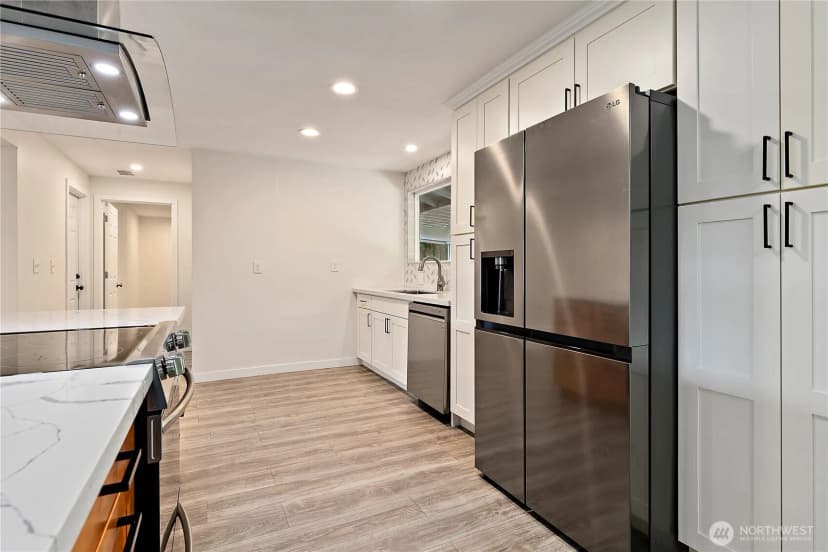 Property photo for 10511 Cedrona Street Sw, Lakewood photo 8