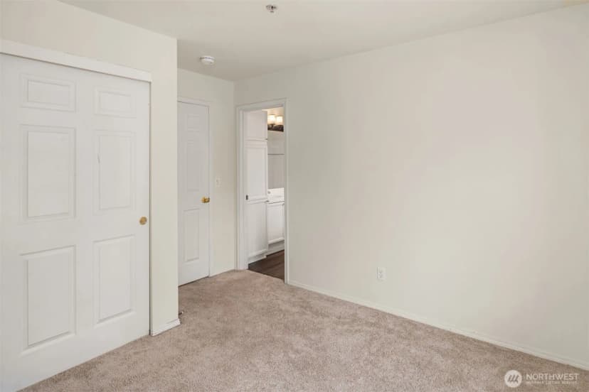 Property photo for 12113 Ne 172nd Place #j202, Bothell photo 25