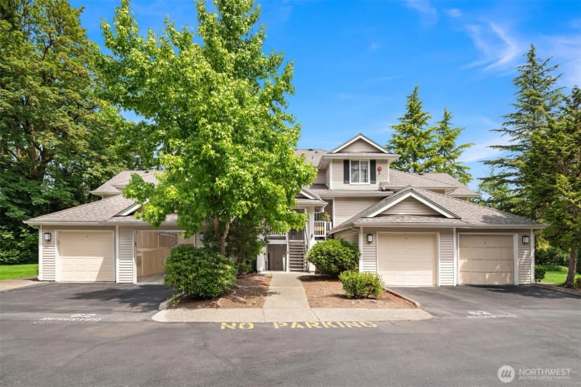 Property photo for 12113 Ne 172nd Place #j202, Bothell photo 32