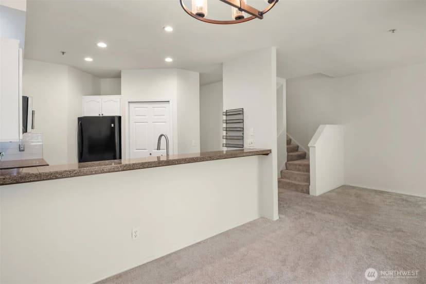 Property photo for 12113 Ne 172nd Place #j202, Bothell photo 9