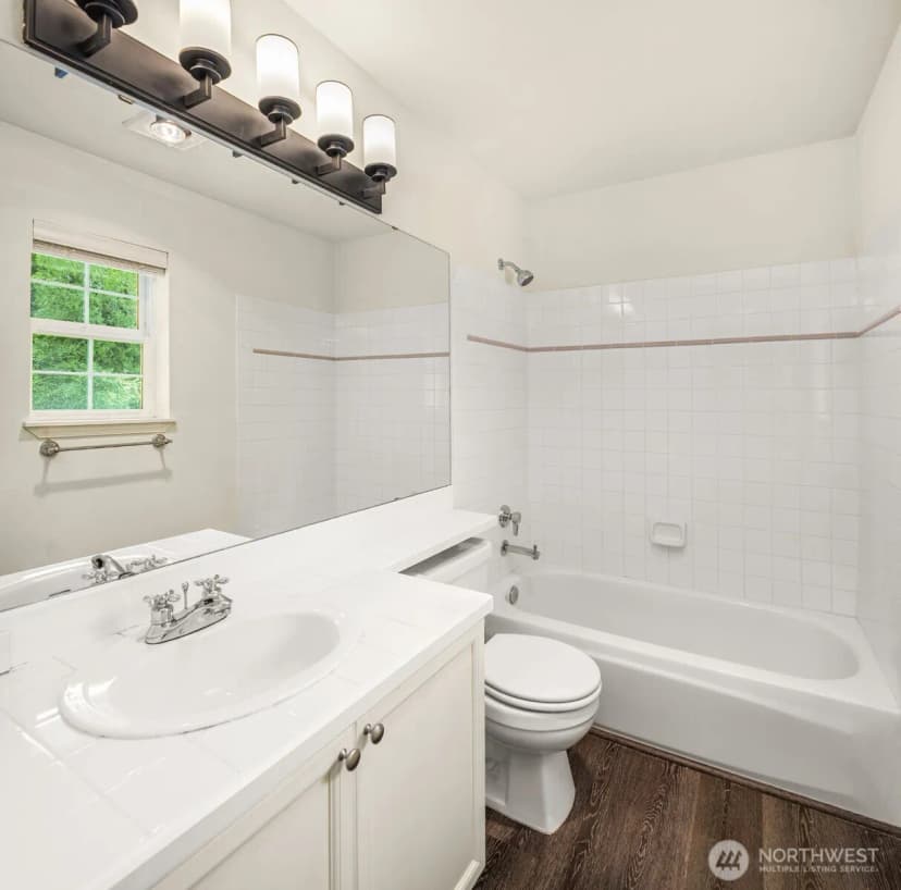 Property photo for 12113 Ne 172nd Place #j202, Bothell photo 26