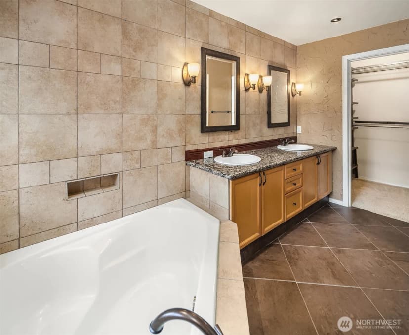 Property photo for 12113 Ne 172nd Place #j202, Bothell photo 21